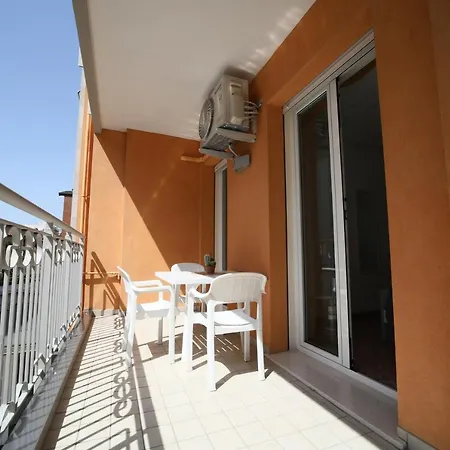 Mariavittoria ليدو دي يسولو